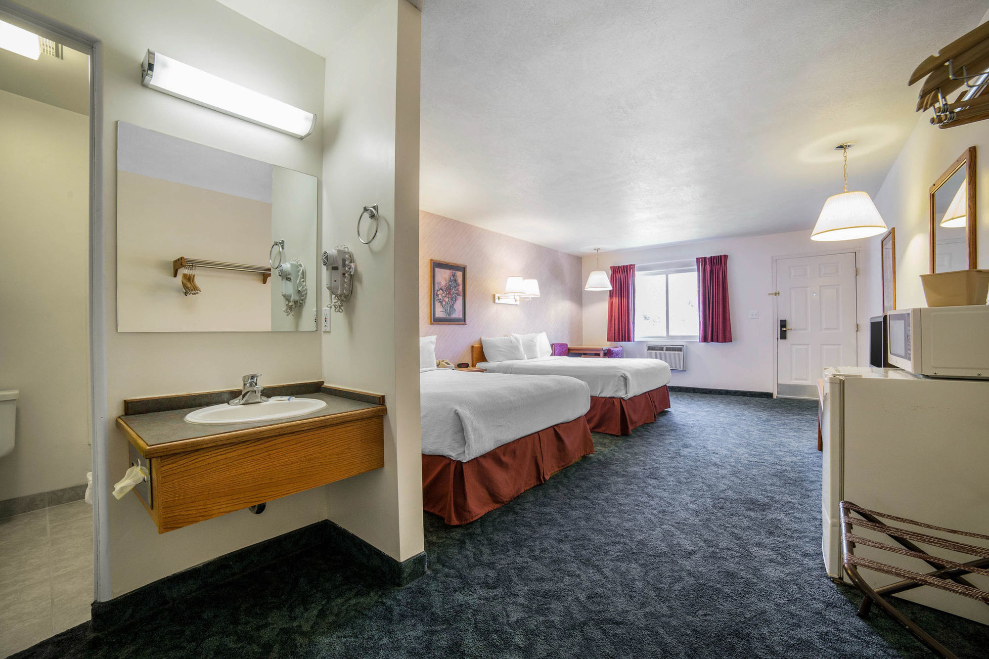 Rodeway Inn Whitehall Rum bild